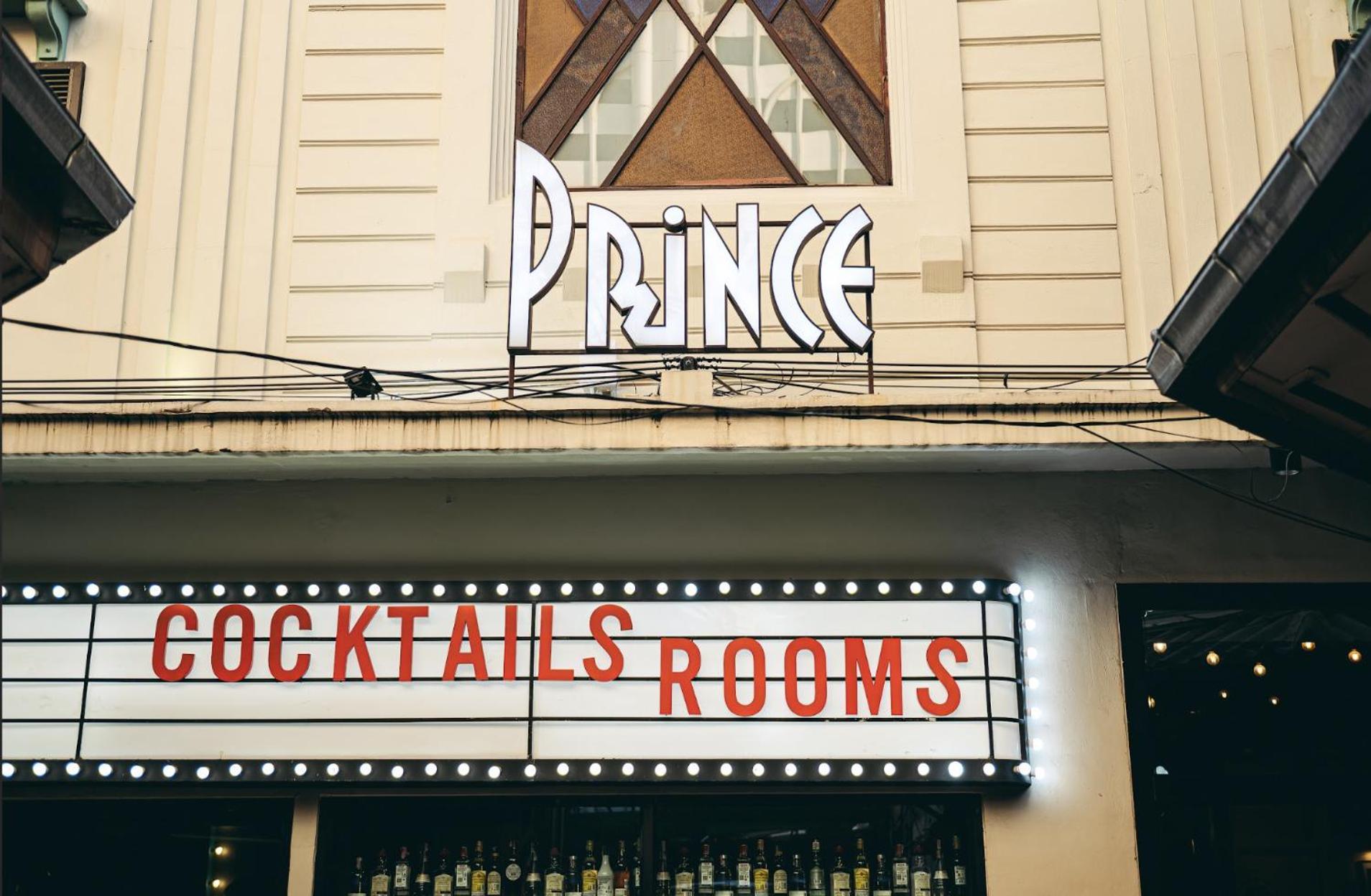 Prince Theatre Heritage Stay Hostel - Silom Bangkok Esterno foto